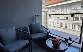 Urban Apartments Luxury Opolska 10 No 29, Free Garage, Self Check-In